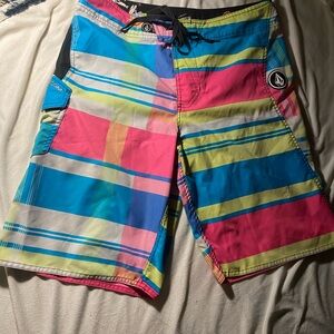 Men’s 33 Volcom swim shorts beach board *read description 
Pink blue yellow neon